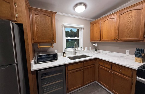 Eau Claire Cabaña | Charming 3-bedroom cottage with WiFi, AC in soothing Indian Lake, MI