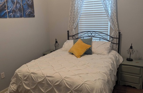 Seventh Ward Casa | Charming 3-bedroom Camelback Shotgun Double in the fabulous Treme Neighborhood