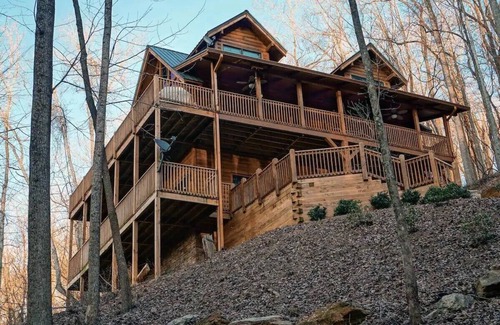 Tate Cabina | Charming 3-bedroom cabin with amazing mountain views in delightful Jasper