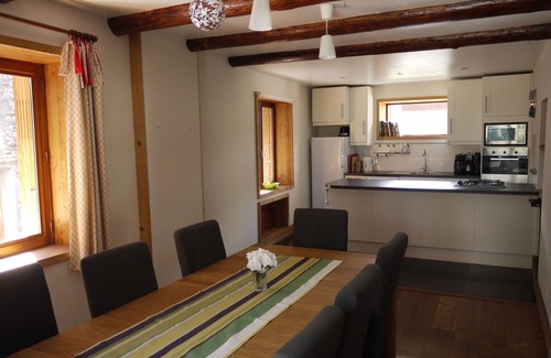 Bozel Chalet De Esquí | Charming 3-bedroom chalet in Bozel, two minutes from the HighStreet