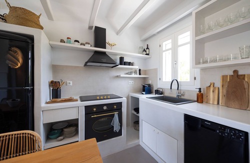 Naxos Cabaña | Charming 3-bedroom cottage in enchanting Plaka with WiFi, AC