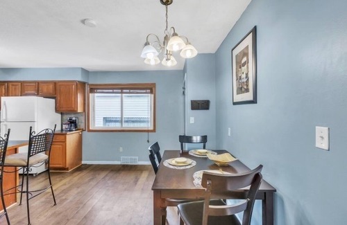 Wyoming Casa | Charming 3-bedroom country house in serene Wyoming with AC, WiFi