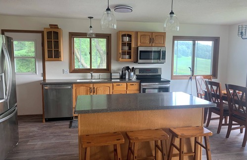 Rock Falls Casa | Charming 3-bedroom fully renovated house in peaceful country setting