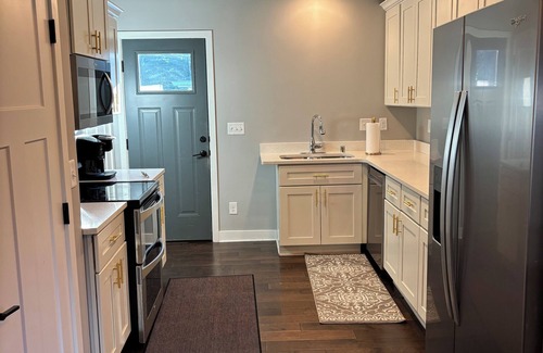 Crystal Casa | Charming 3-bedroom furnished house with AC, WiFi in tranquil Crystal Minnesota