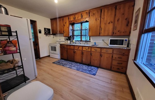 Grissom - Highland Casa | Charming 3-bedroom house in the heart of Blacksburg