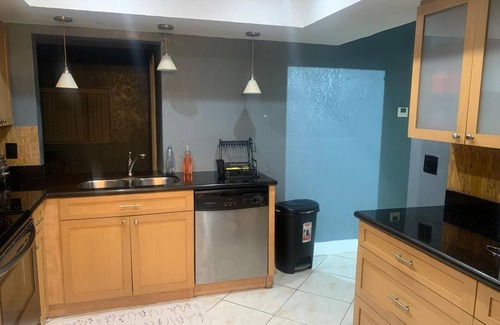 Lauderhill Casa | Charming 3-bedroom house with AC, WiFi in enjoyable Lauderhill