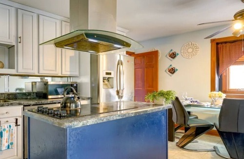 Bayville Casa | Charming 3-bedroom house in Ocean Gate with WiFi and AC.