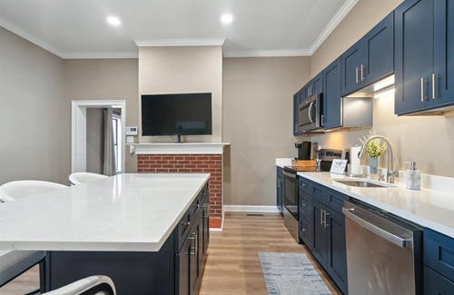Somerville Casa | Charming 3-bedroom house in Somerville minutes from Blue Oval and Town Square!