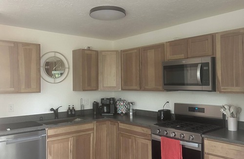 Eagle River Casa | Charming 3-bedroom house in Chugiak Alaska
