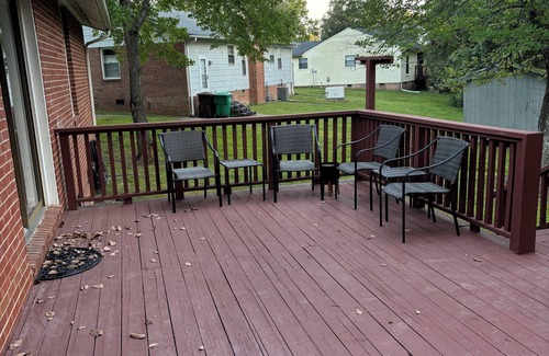Jamestown Casa | Charming 3-bedroom house with WiFi and AC in Jamestown