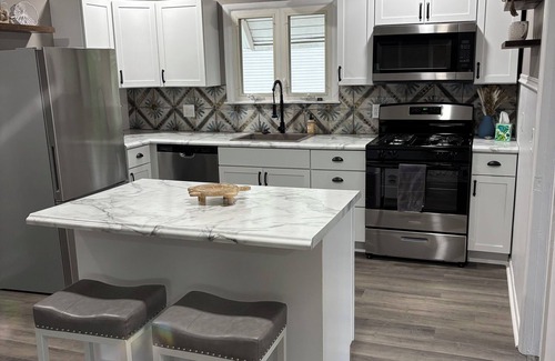 Bay View Casa | Charming 3-bedroom home in Sandusky -Bay View- new deck, close to Cedar Point!