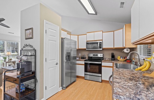 Monroe Casa | Charming 3-bedroom Home in Monroe with a Pool Table and Fire Pit, WiFi