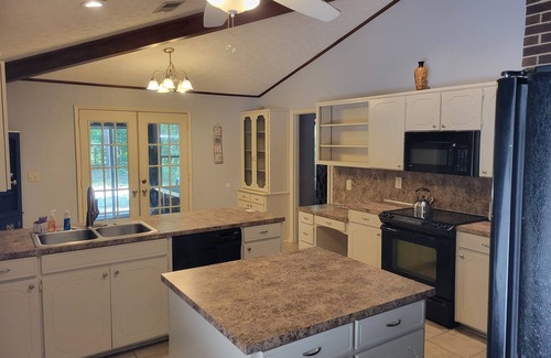 Midland Casa | Charming 3-bedroom house secluded on 2 acers, but close to everything.