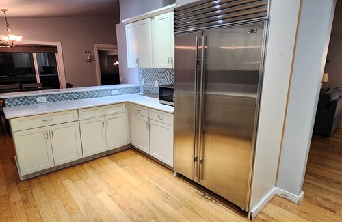 Freeland Casa | Charming 3-bedroom house overlooking Holmes Harbor w/WiFi and gas fireplace