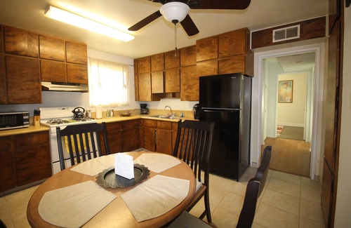 Lancaster Casa | Charming 3-bedroom house with WiFi, AC Near Downtown Lancaster