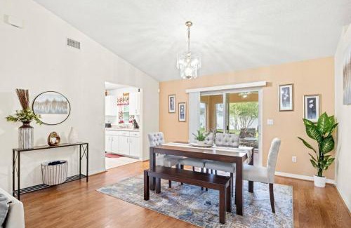 Palm Coast Casa | Charming 3-bedroom house & WiFi - Spotless Villas