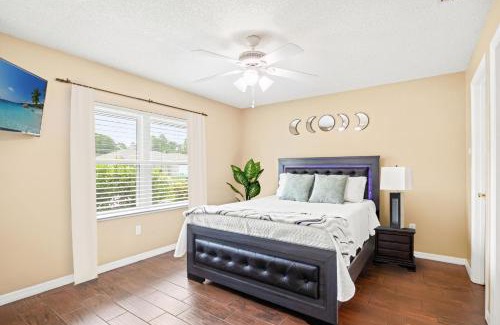 Palm Coast Casa | Charming 3-bedroom house & WiFi - Spotless Villas