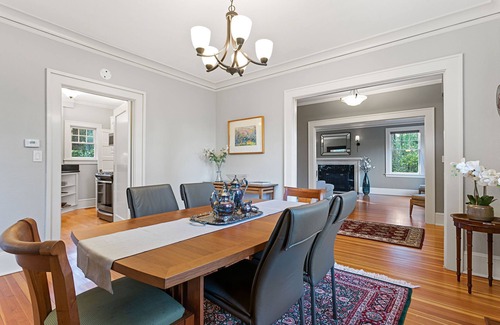 Whitford Casa | Charming 3-bedroom house with WiFi, AC in peaceful Portland