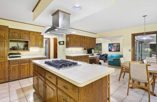 Waukesha Casa | Charming 3-Bedroom House-Ideal for a Relaxing Stay