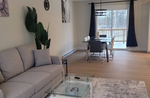 Moncton Casa | Charming 3-bedroom house in enjoyable Moncton with WiFi, AC