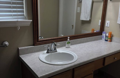 Clodine Casa | Charming 3-bedroom house in delightful Houston with WiFi, AC