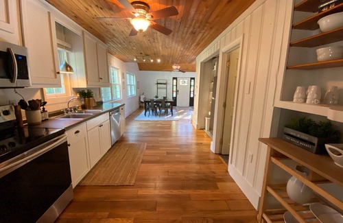 Elkton Casa | Charming 3-bedroom house with WiFi, AC in peaceful Elk Neck