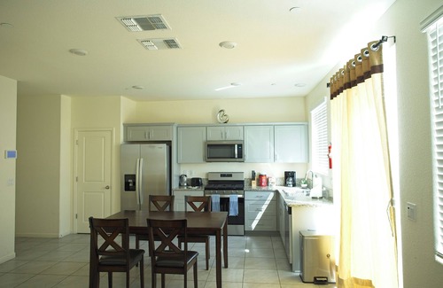 Merced Casa | Charming 3-bedroom house in nice Merced