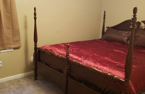 Oxford Casa | Charming 3-bedroom house with WiFi and AC in enjoyable Oxford.