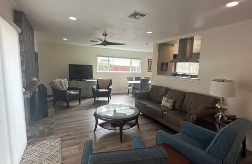 Covell Park Casa | Charming 3-bedroom house with WiFi and AC in amazing Davis