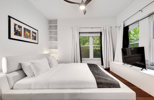 Buena Vista Casa | Charming 3-bedroom house with WiFi, AC in vibrant Miami