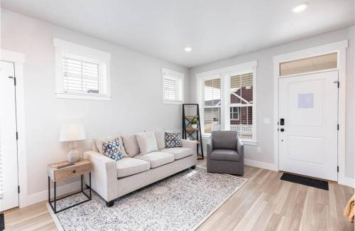 Billings Casa | Charming 3-bedroom in vibrant new neighborhood