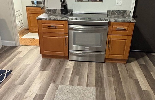 Amherst Apartamento | Charming 3-bedroom main floor apartment 5 minutes from Sandlake Wild life refuge
