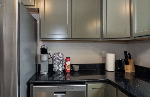 Central - Terry Casa | Charming 3 bedroom Midtown Cottage