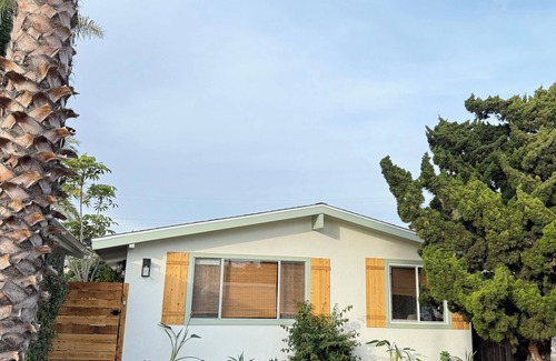 Downtown Casa | Charming 3-bedroom on quiet street 2 miles from Newport Coast