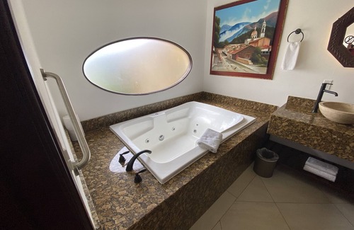 Cabo San Lucas Complejo | Charming 3-bedroom residence, 5-star resort in Cabo San Lucas