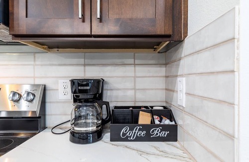 Northeast Houston Casa | Charming 3-bedroom retreat just minutes from Downtown Houston with AC, WiFi,