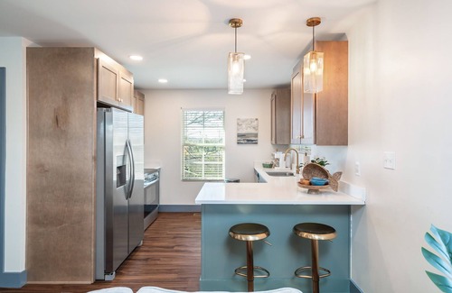 Powell Casa | Charming 3-bedroom townhome in Powell with a fresh coastal vibe!