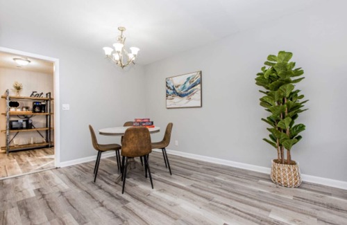 Bloomington Casa | Charming 3-bedroom house in peaceful neighborhood