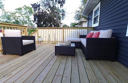 Des Plaines Casa | Charming 3-bedroom house with AC and WiFi in serene Des Plaines near O’Hare