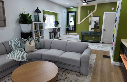 Indianapolis Casa | Charming 3-bedroom house in delightful Indianapolis Just Minutes From Downtown!!