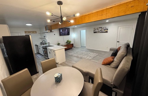 Midwest City Casa | Charming 3-bedroom with WiFi and AC in Midwest City