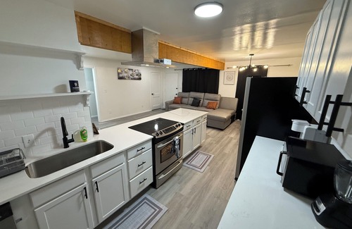 Midwest City Casa | Charming 3-bedroom with WiFi and AC in Midwest City