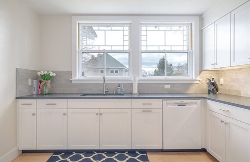 Northeast Harbor Casa | Charming 3-bedroom house in downtown Northeast Harbor! Minutes from Acadia!