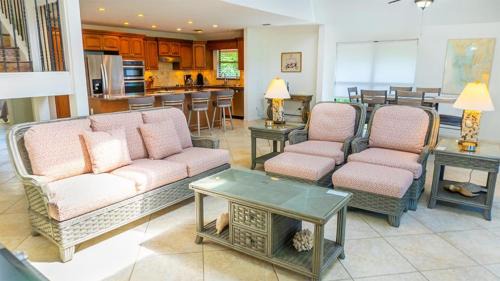Sanibel Casa | Charming 3-Bedroom Villa with Gulf Views & Screened Porch