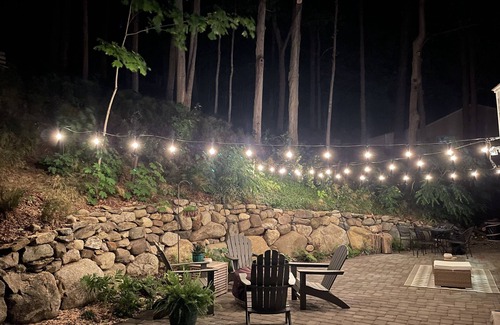 Amesbury Casa | Charming 3 bedroom with magical patio