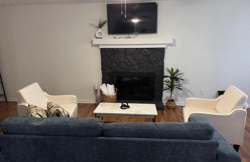 Alpharetta Casa | Charming 3 bedrooms in the heart of Alpharetta