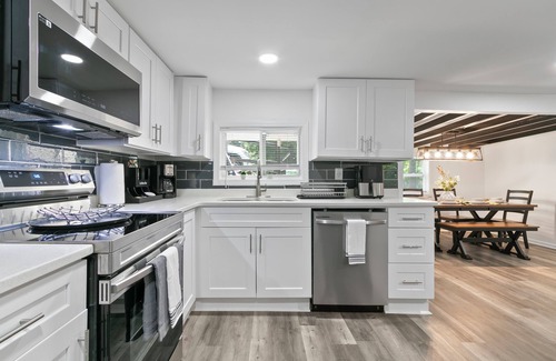 Jackson Casa | Charming 3-BR/2-BA Waterfront Lake House