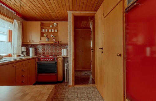 Eidi Casa | Charming 3 Br Home | Scenic Village | Nature