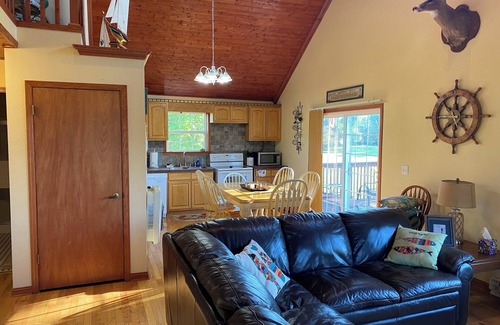 Put-in-Bay Casa | Charming 3-BR house w/golf, pool, WiFi, AC at pet friendly Middle Bass Island