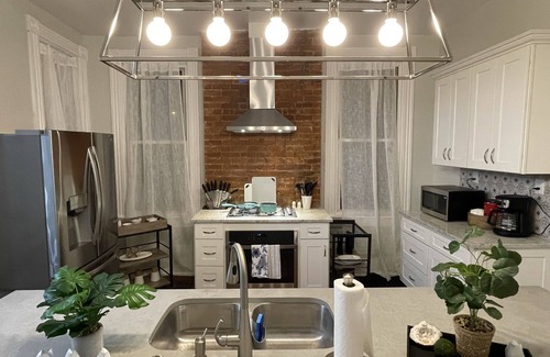 Northside Casa | Charming 3 BR in Northside